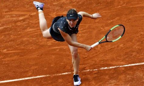 Watch your favorite tennis teams and their most exciting matches on your device, as long as you are connected online! Simona Halep joacă în optimi la Roland Garros. Cine este ...