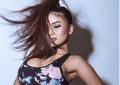 Dinar candy dan marko simic ternyata pernah dekat satu sama lain. Ternyata, Ayah Dinar Candy Seorang Guru Mengaji ...