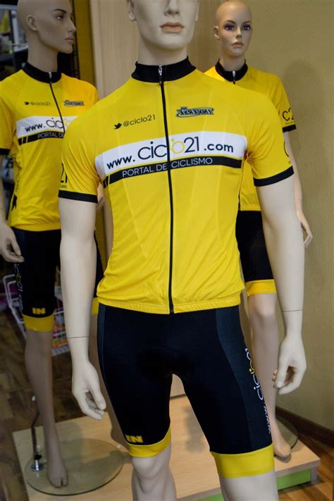 Cuando el país vive un y después de que egan ganó el tour de francia, petro lanzó un tuit diciendo que por algún lado tengo efecto. Acierta el podio del Tour y gana una equipación Ciclo21 ...