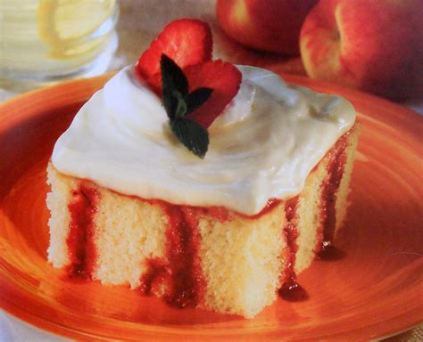 Lemon cake mix (i used duncan hines lemon supreme) 1 cup sour cream ½ cup water ¼ cup milk ¾ cup oil 4 eggs 1 small box instant lemon pudding mix raspberry cream: Duncan Hines Strawberry Refrigerator Cake - Exterior Paint ...