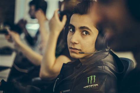 Syed sumail hassan is a dota 2 esports player, zodiac sign: Sumail Hassan & Team grab 3rd spot at DOTA Championship ...