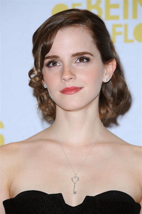 Recently, emma started trending after a news report claimed that the actress is settling down with her boyfriend and therefore will quit showbiz. Stunning | Emma watson, Emma watson sexiest, Emma
