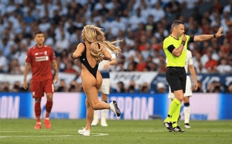 Calendrier / résultats ligue des champions : Finale ligue des champions : qui est la fille qui est ...