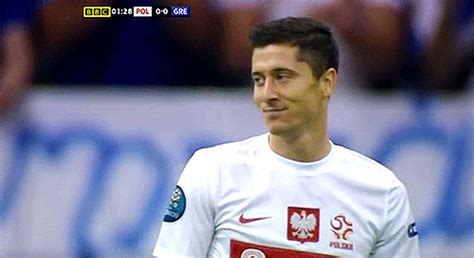 Latest and popular lewandowski gifs on primogif.com. robert lewandowski handsome gif | WiffleGif