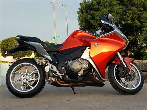 Upgrade your motorcycle exhaust with the best aftermarket components. Honda VFR 1200F (2010-2017) - Coffman's Exhaust Systems