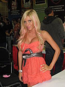Xhamster to najlepszy portal z filmami pornograficznymi oferujący darmowe porno! Kimber James - Wikipédia, a enciclopédia livre