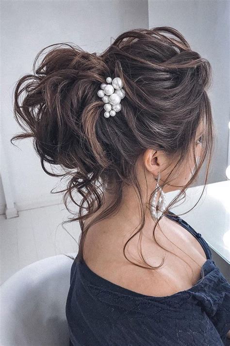 Liked this article on wedding hairstyles for thin hair ? 42 Chic And Easy Wedding Guest Hairstyles | Easy wedding ...