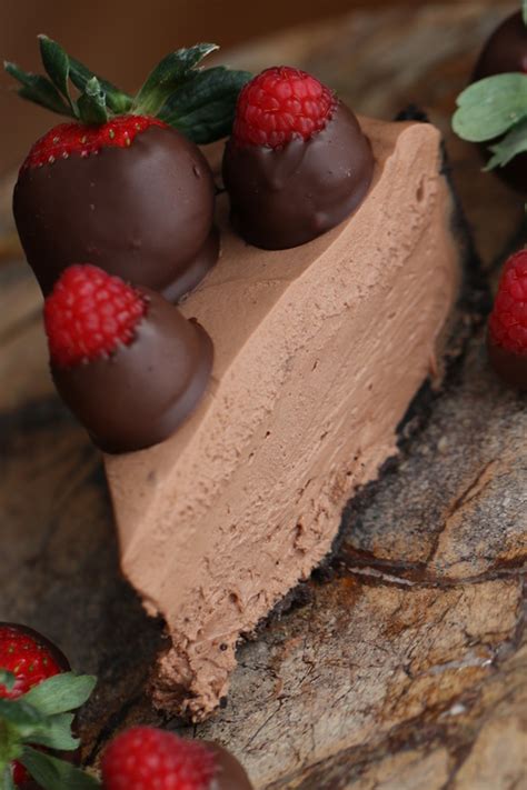 Strawberry and white chocolate mousse tart. Dark Chocolate Cheesecake Mousse Tart with Chocolate ...