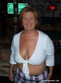 Honey demon goes up and down. Pin su Cleavage