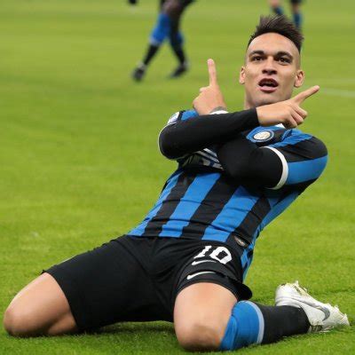 Lautaro martínez definió su futuro en el inter. veryhotsoccerplayers.tumblr.com - Tumbex