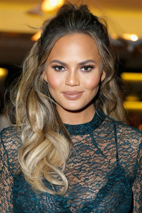 See pictures of chrissy teigen with different hairstyles, including long hairstyles, medium hairstyles, short hairstyles, updos, and more. Chrissy Teigen Hair, Style, Hair Color