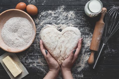 Itu 10 manfaat baking powder yang bisa didapatkan selain untuk membuat kue. Kue Tanpa Baking Powder Mengembang Tidak : 5 Perbedaan ...