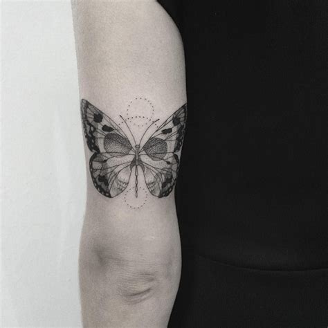 Prepare to be inspired by some of the most beautiful butterfly tattoos ever made! Pin by Claudia Robles on Tattoos | Tattoos, Butterfly ...