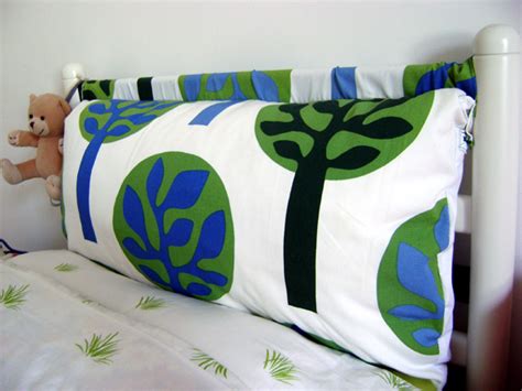 Morbida biancheria da letto dello stile che preferisci. a zonzo per idee: Copri divano e testiera con Ikea