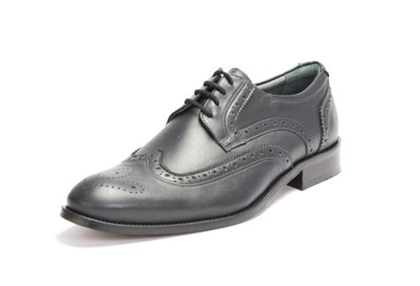 The budapester shoe is often defined as a men's shoe, which is only half of the truth. Budapester anthrazitgrau | Alle Herrenschuhe | klassische ...