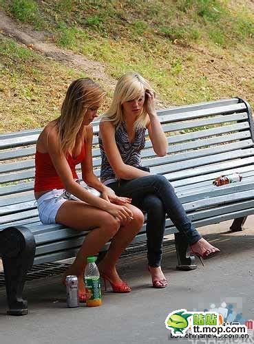 Blonde hooker deepthroats paying tourist. Ukraine's Prostitution "Disaster", Chinese Netizen ...