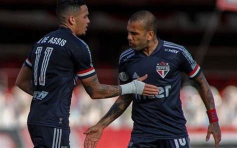 A transmissão jogos do campeonato brasileiro serão realizados nos canais premiere, sportv, globo e nos canais do grupo turner, tnt e na plataforma estádio tnt sports.saiba mais! Ceará x São Paulo ao vivo: Onde assistir ao Brasileirão na ...
