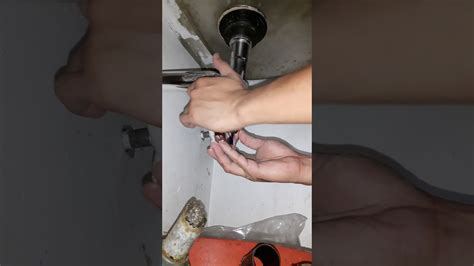 The trap shall be installed at the center fixture where three such fixtures are installed. Installation of kitchen sink P trap - YouTube