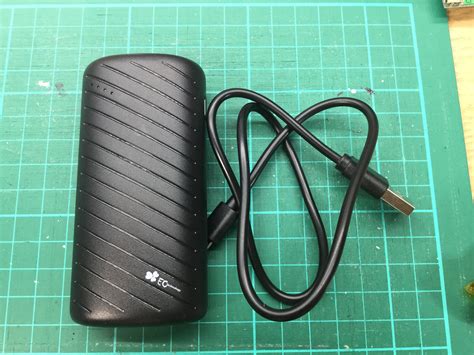Weighing in at 1 pound, it is certainly towards the. PowerBench - USB Power Bank Reviews | EC Technology ...