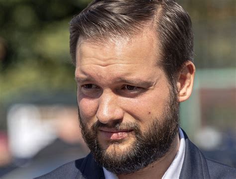 Vasárnap újabb éremmel gyarapodott a magyar küldöttség gyűjteménye, siklósi gergely élete első olimpiáján a férfi párbajtőrözők között ezüstérmet szerzett. Baloldali belharc Újpesten: saját képviselőjét tiltotta ki ...