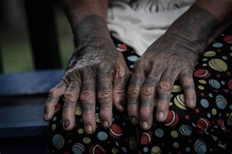 Mina (* 25.märz 1940 als anna maria mazzini in busto arsizio, lombardei) ist eine italienische sängerin, die auch die schweizerische staatsbürgerschaft besitzt. Tato Gelang Tangan Dayak - Inspirasi Tato