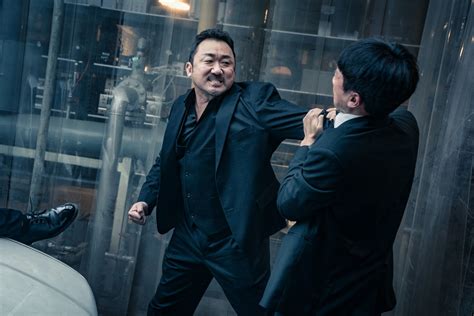 Under his westernized real name don lee and before he turned to acting, he was once the personal trainer of mixed martial. Photo de Ma Dong-seok - Photo Ma Dong-seok - AlloCiné