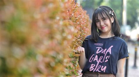 Zara mengakhiri kebersamaan dengan jkt48 pada agustus 2019. Zara JKT48 Ungkap Hubungan Sebenarnya dengan Angga Yunanda