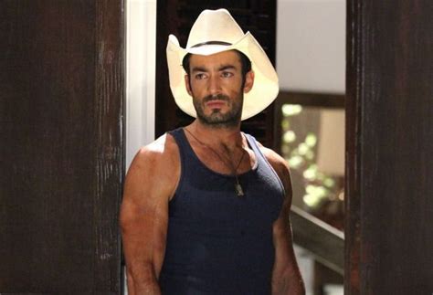 Arturo y sofía hacen el amor. Aaron Díaz - Arturo Rey Gallardo #tierradereyes Tierra de ...