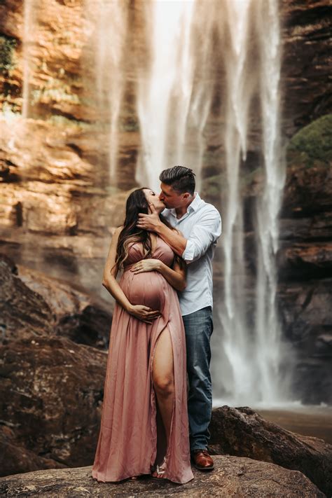 Maternity picture ideas for black couples. Waterfall couples maternity photography (With images ...