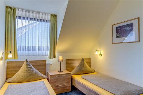 Free parking, free wifi, family rooms, terrace. Apartment 5 mit Balkon und Moselblick - Fewo - Cochem und ...