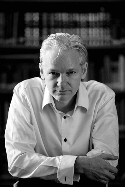 Julian assange, who was arrested thursday in london, built a reputation as the renegade founder of wikileaks, known for rattling governments by leaking sensitive and confidential information. DECORAZIONI SEGRETE: JULIAN ASSANGE E' STATO ARRESTATO