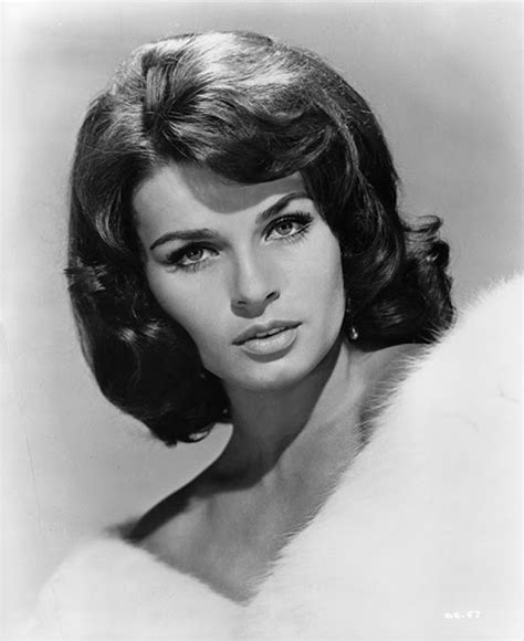 Apareció por primera vez en el escenario a. EBL: Senta Berger