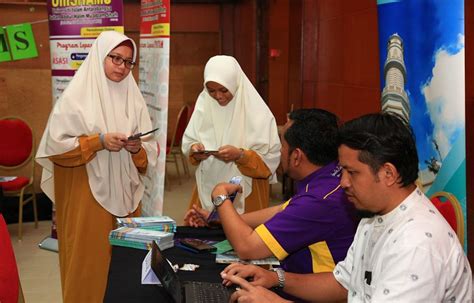 Universiti islam antarabangsa malaysia bukan hanya memiliki kampus di gombak, selangor tetapi mempunyai empat kampus di lokasi lain. Laman Sesawang Darul Quran JAKIM