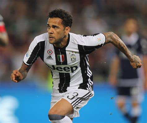 He was previously married to dinorah santa ana. Dani Alves: Alla Juve vincere è un'ossessione. Dybala come ...