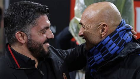 Alle 16.10 fc internazionale ha comunicato che pioli è il nuovo allenatore dell'inter. FOCUS - La mano dell'allenatore: Inter e Milan sono tornate