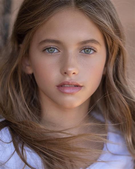 Lesbea perfect teen girls in love. Maisie de Krassel | Beauty girl, Beautiful girl face ...