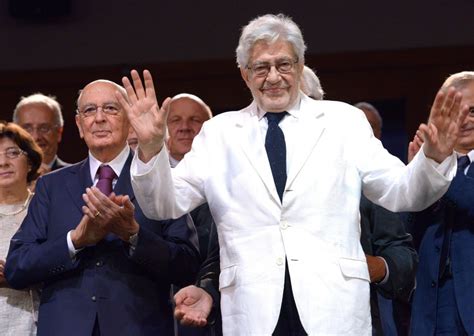 Massimo troisi a commencé sa carrière d'acteur au théâtre et est devenu célèbre pour des rôles dans des séries télévisées. Muore Ettore Scola: i 50 anni di cinema del grande maestro ...