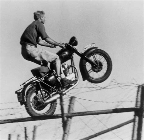 Es sind nur wenige amerikanische kriegsgefangene im lager. Bildband: Steve McQueen - Macho, der spät zum Mann wurde ...