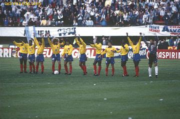 Colombia hummilla a la argentina en su propio estadio. Partidazo: Argentina 0-5 Colombia, 5 September 1993 ...