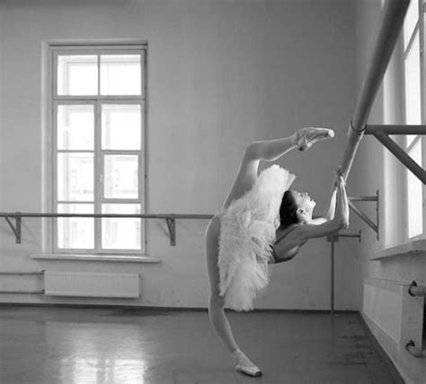 I've always wanted to be as flexible as this, but i don't think it will happen lol. most flexible ballerina - Google Search | Dance life ...