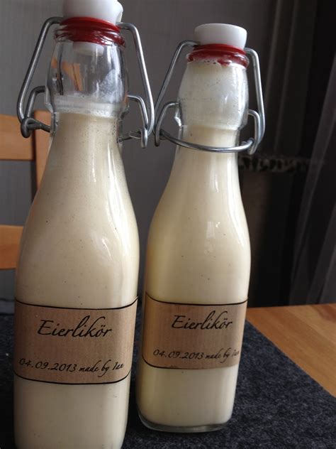 Eierlikör (auch advocaat, avocat, advocat) ist ein alkoholisches getränk aus der gruppe der liköre und wird unter anderem aus alkohol, eigelb und zucker hergestellt. Cook,Bake and Co. - Ian`s eigener Foodblog: Eierlikör - furchtbar lecker und die perfekte ...