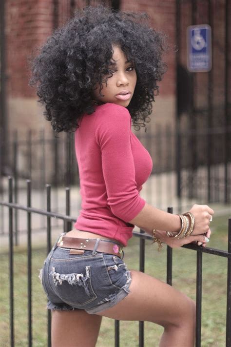 While the natural hair movement is gaining popularity, many women of color are just at the start of the journey to their inborn texture. Pin on Natural Hair Inspiration