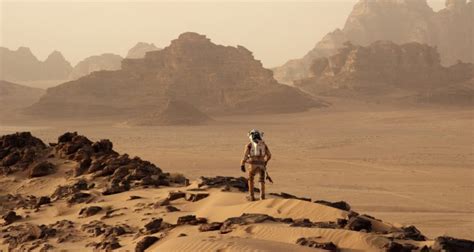 The martian is a 2011 science fiction novel written by andy weir.it was his debut novel under his own name. Der Marsianer - Rettet Mark Watney | Film-Rezensionen.de