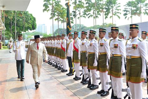 Bahagian komunikasi dan elektronik pertahanan (komlek), markas angkatan tentera malaysia, wisma kementerian pertahanan, jalan padang tembak, 50634 kuala lumpur ; Kementerian Pertahanan Republik Indonesia