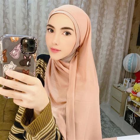 Видео lesti penyebab billar dan syahra larez putus?! Mirip Barbie, 10 Potret Pesona Syahra Larez Mantan Pacar ...