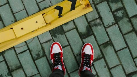 We have collected the top 20 sneaker wallpapers and backgrounds available for you to download 100% for free. Sneakers - 1121x737 Wallpaper - teahub.io