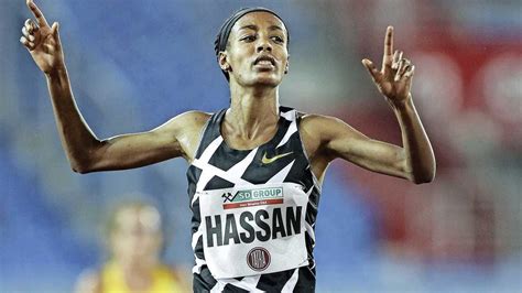 Dutchwoman sifan hassan became the first female to win both the 1500 metres and 10,000m titles at the same world. Sifan Hassan naar de Fanny Blankers-Koen Games: 'Ik wil ...