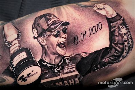 Want to discover art related to quartararo? Fabio Quartararo se tatúa su primera victoria en MotoGP