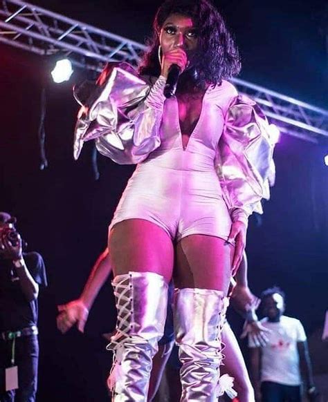 Are these shorts or thongs!? This Camel Toe Private Part Exposé Has Landed Wendy Shay ...