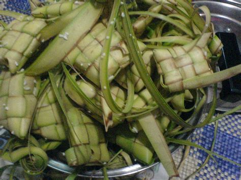 Resep sop daging sapi, favorit keluarga yang lezat dan menghangatkan. Kerutup Daging - Bukan Dari Buku Resipi SEDAPNYAAA..Chef Wan